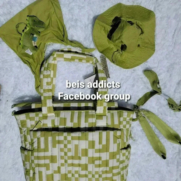 BEIS Handbags - Beis x Elsa Hosk Play Date NWT